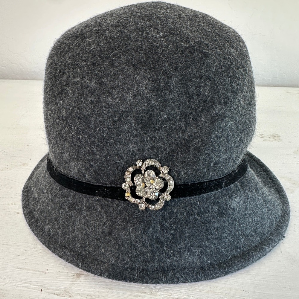 Callanan Millinery Wool Cloche Hat Womens OS LV328-ASST Gray Rhinestone Brooch
